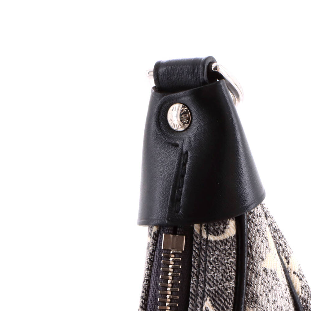 Louis Vuitton Loop Handbag - Picture 7 of 8